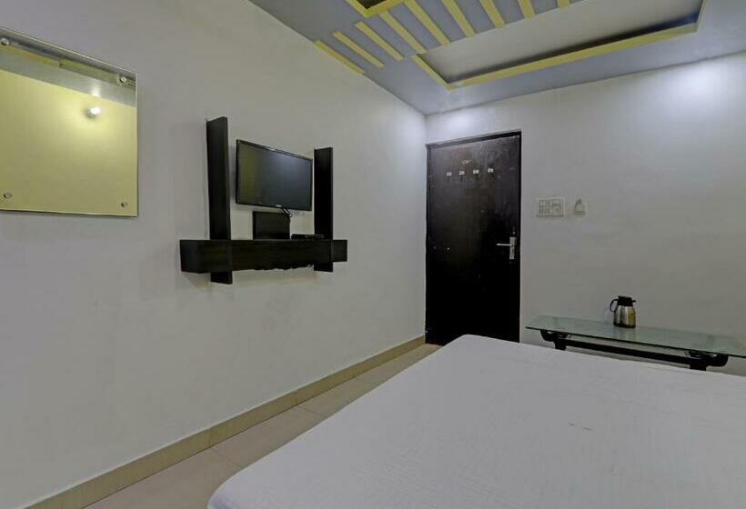 هتل Oyo Flagship Sri Krishna Palace