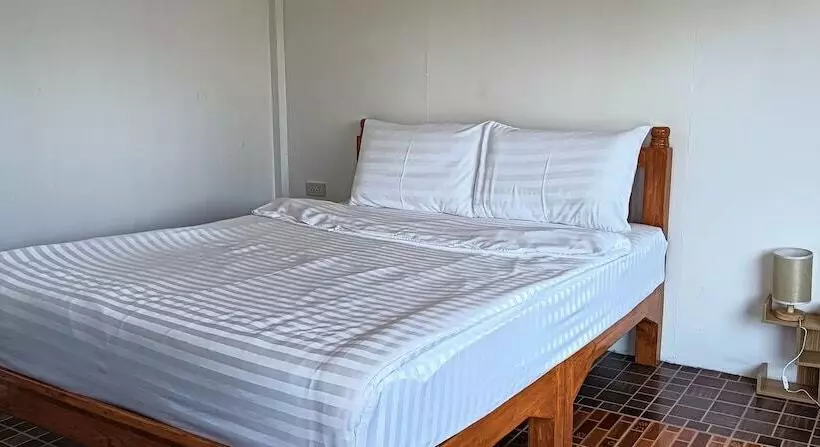 ペンション Pai Sunrise Camping Resort