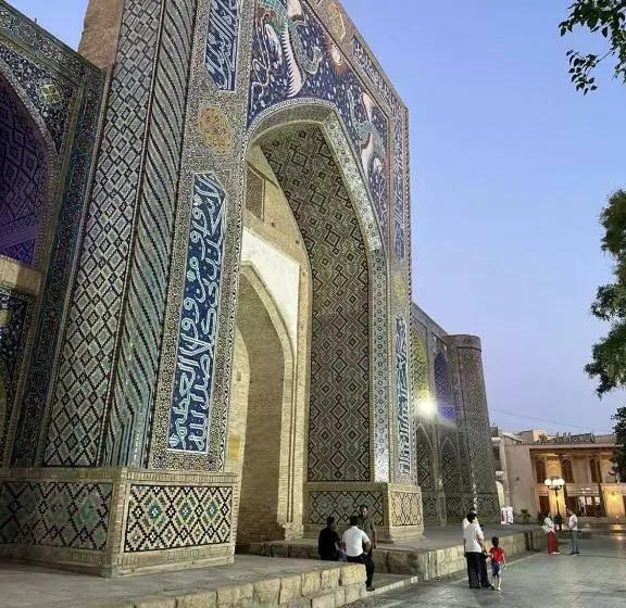 هاستل Munis Lyabi Hauz