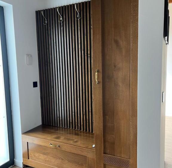 בית מלון כפרי Agropensiunea La Gradina