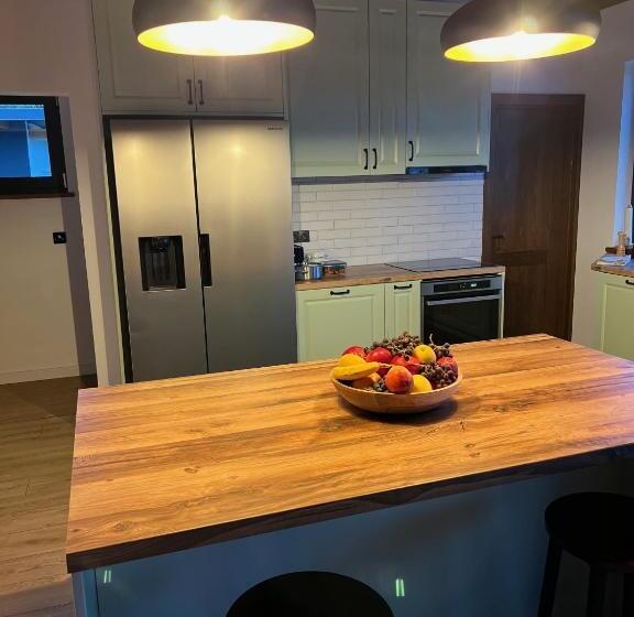 בית מלון כפרי Agropensiunea La Gradina