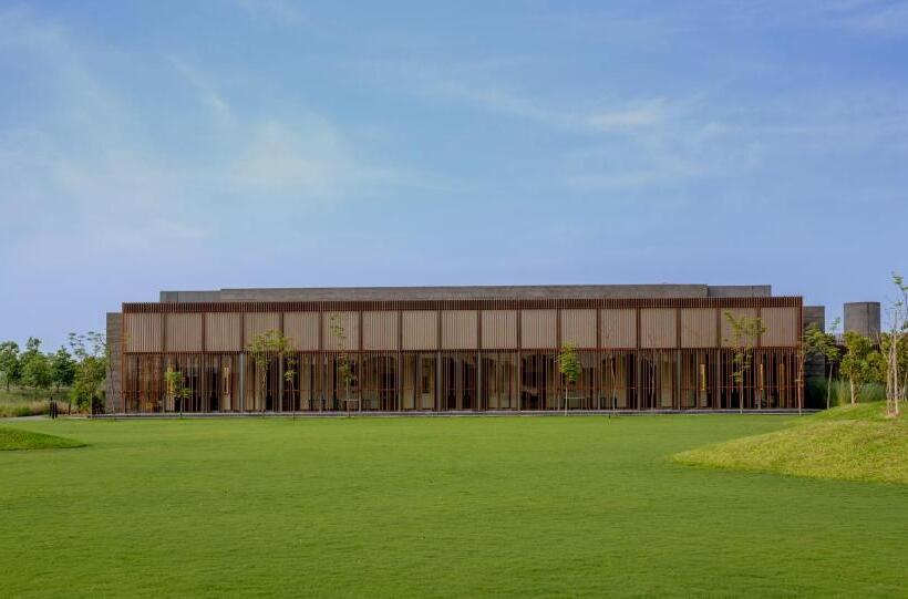 בית מלון כפרי Mysa Zinc Journey By The Fern, Nani Devati