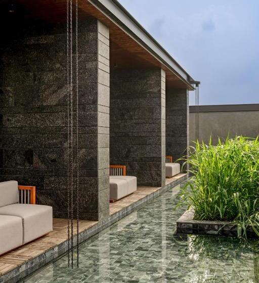 בית מלון כפרי Mysa Zinc Journey By The Fern, Nani Devati