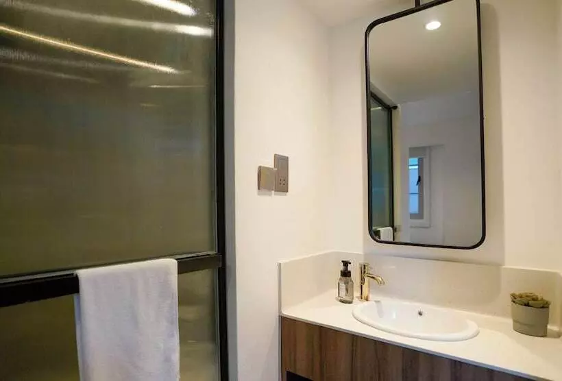 هتل St Signature Bugis Middle