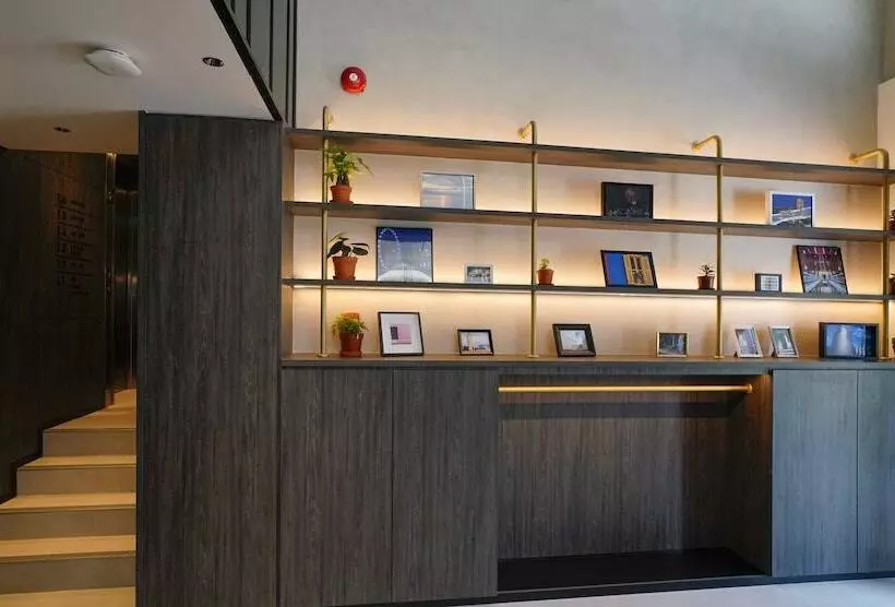 هتل St Signature Bugis Middle