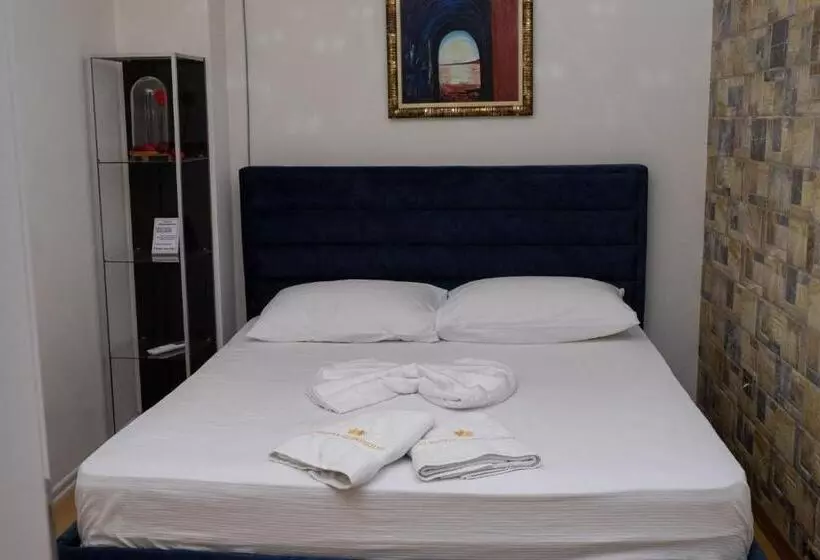ペンション Albjona Guesthouse