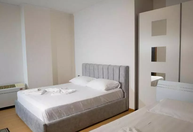 ペンション Albjona Guesthouse