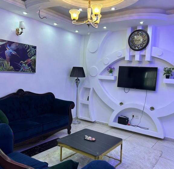 پانسیون Deluxe Mansion