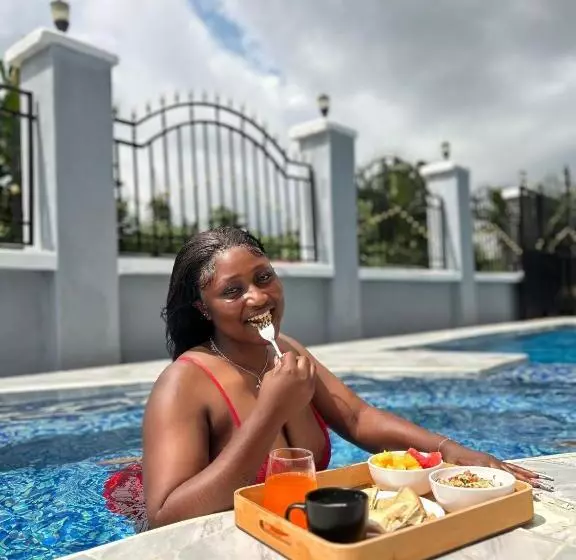 پانسیون Deluxe Mansion