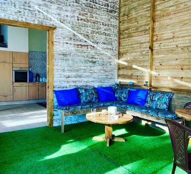 تختخواب و صبحانه Casa Mano Juan