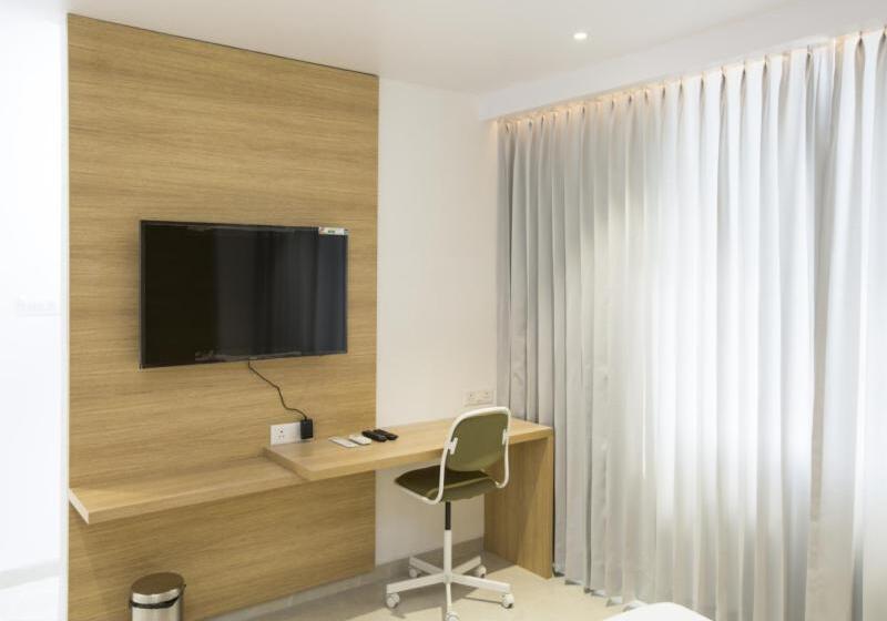 Hotel Ocean Breeze Stay And Relax