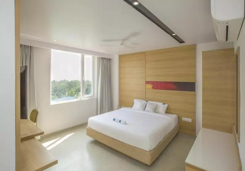 Hotelli Ocean Breeze Stay And Relax