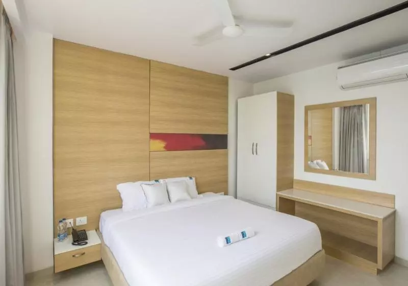 Hotelli Ocean Breeze Stay And Relax