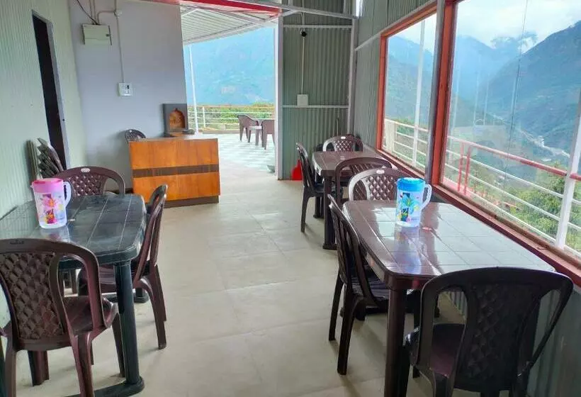 ホテル Shree Neelkanth Resort