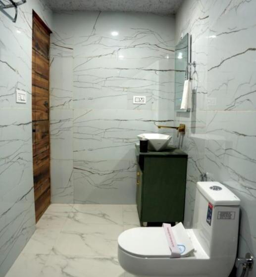 호텔 The Jains Resort