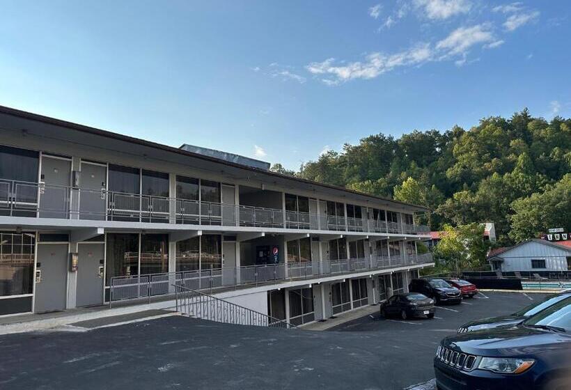 Отель Timber Ridge Lodge Gatlinburg