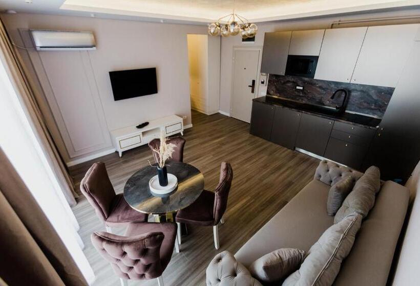 هتل Avangarde Sea Luxury Apartments