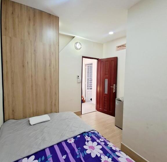 The Hidden Hogwarts   Nearly Bùi Viện Walking Street