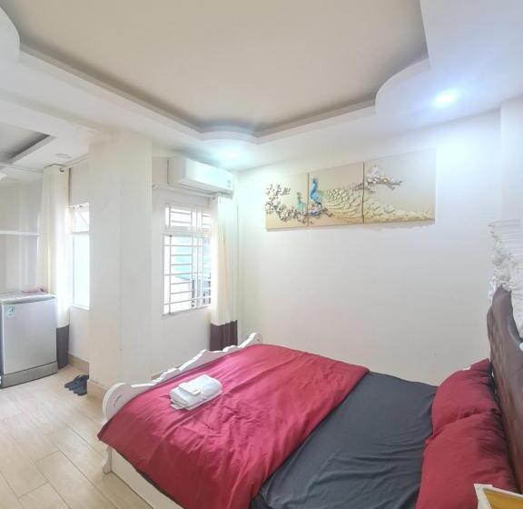 The Hidden Hogwarts   Nearly Bùi Viện Walking Street