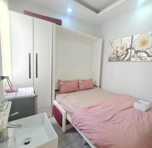 The Hidden Hogwarts   Nearly Bùi Viện Walking Street