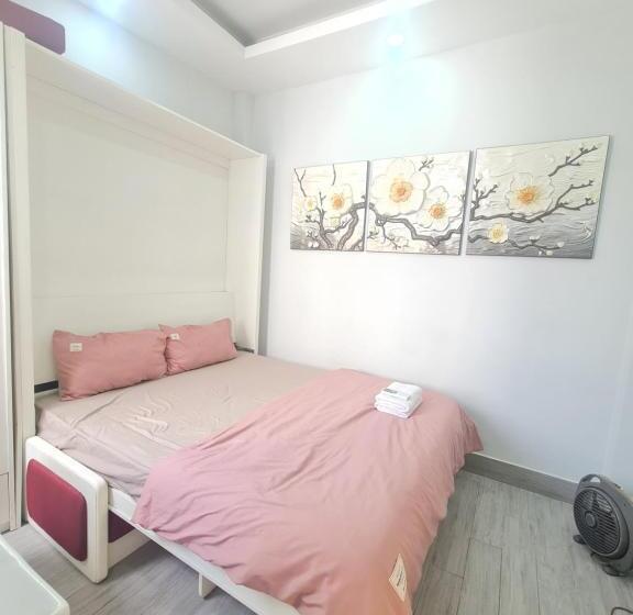 The Hidden Hogwarts   Nearly Bùi Viện Walking Street