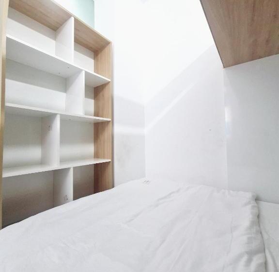 The Hidden Hogwarts   Nearly Bùi Viện Walking Street