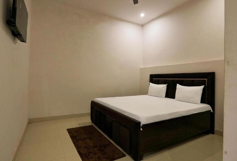 Hotel Oyo Hello Home