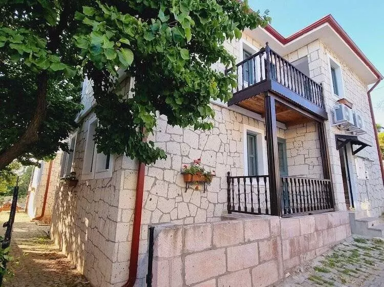 Paradise İmroz Butik Otel