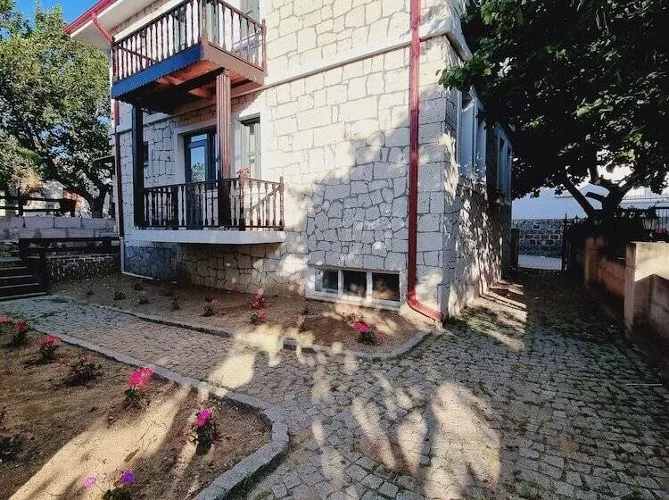 Paradise İmroz Butik Otel