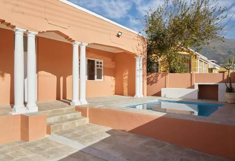 Majatalo City Club Guesthouse