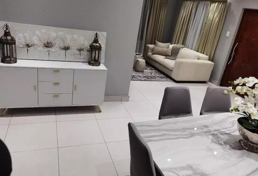 Majatalo Kings View Exclusive Villas