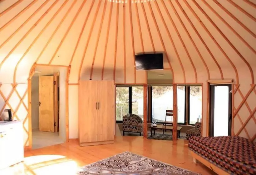 تختخواب و صبحانه Rahmat Yurts