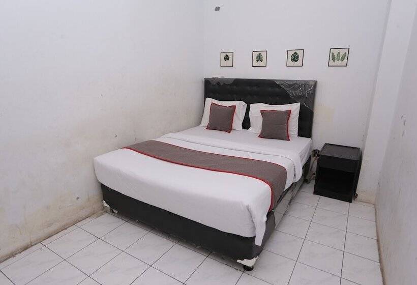 Collection O 92739 Hotel Pintu Besar Near Pancoran Chinatown Point