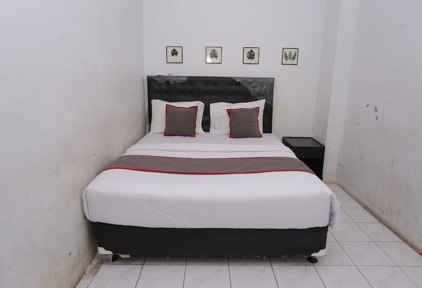 Collection O 92739 Hotel Pintu Besar Near Pancoran Chinatown Point