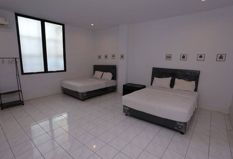 Collection O 92739 Hotel Pintu Besar Near Pancoran Chinatown Point