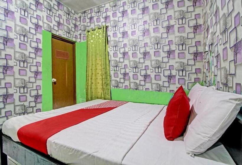 Hotel Oyo 92759 Penginapan Piji Kembar
