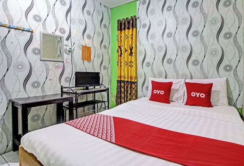 Hotel Oyo 92759 Penginapan Piji Kembar