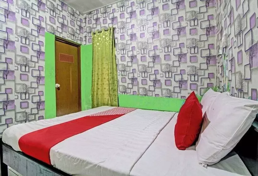 ホテル Oyo 92759 Penginapan Piji Kembar