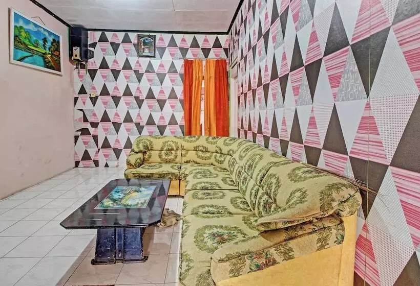 ホテル Oyo 92759 Penginapan Piji Kembar