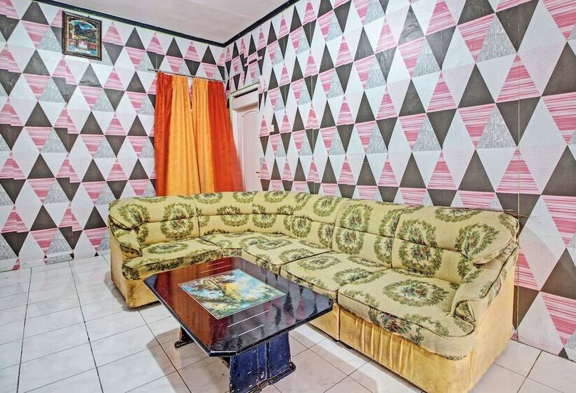 Hotel Oyo 92759 Penginapan Piji Kembar