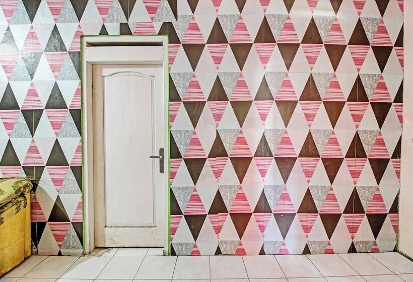 Hotel Oyo 92759 Penginapan Piji Kembar