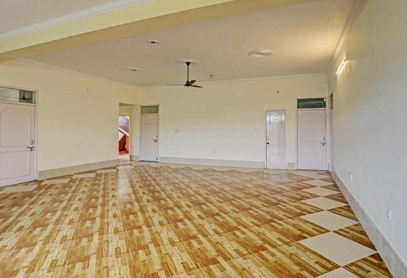 Oyo Flagship Hotel Jagdambey Residency