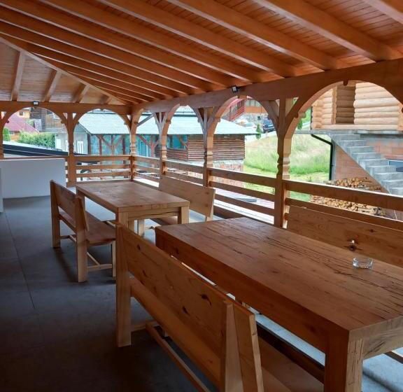 پانسیون Casa Roman