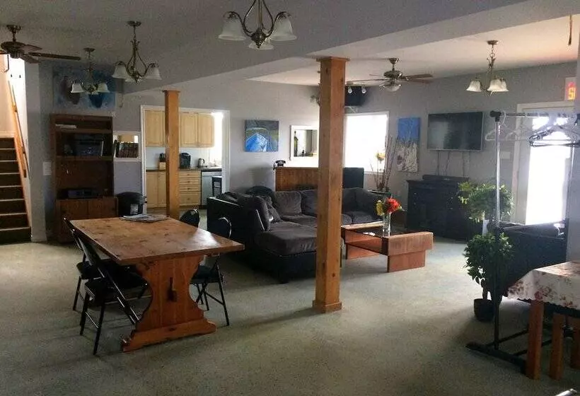 Majatalo Resort Lac Ste Marie