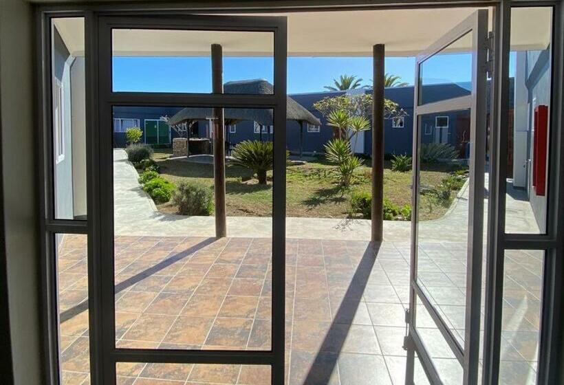 پانسیون The Meer Guesthouse & Self Catering