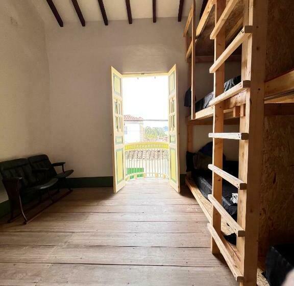 Капсульный Oтель Hostal El Fin Del Afán