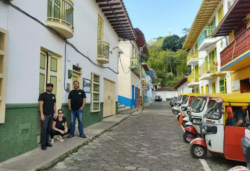 カプセルホテル Hostal El Fin Del Afán