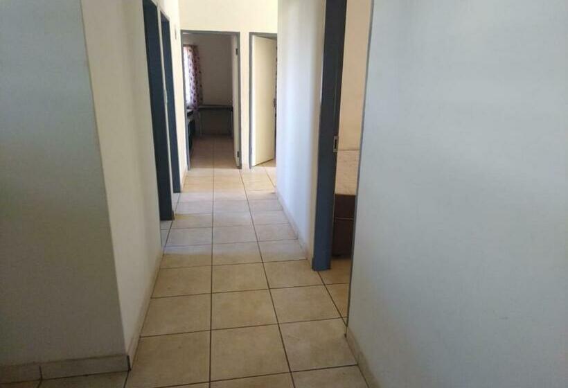 Hotel Kungwini Academy Centre