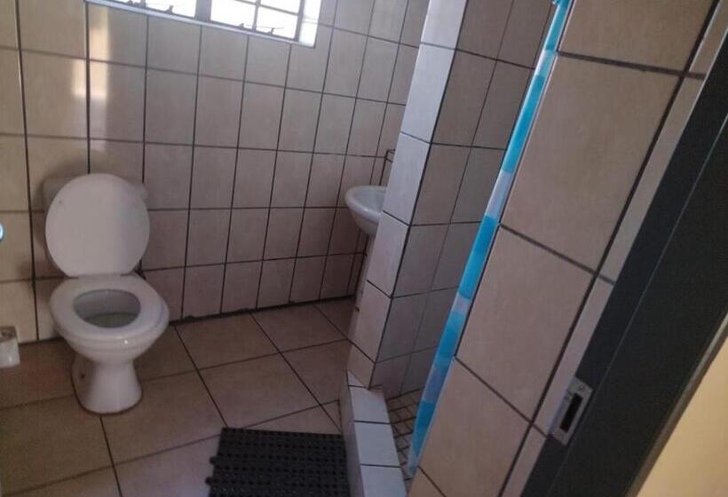 Hotel Kungwini Academy Centre