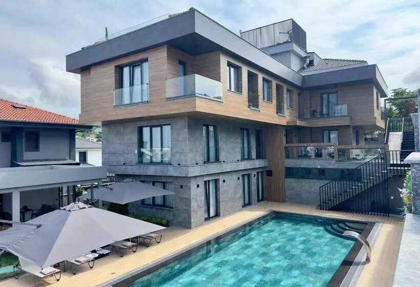 Hotelli La Miel Suites